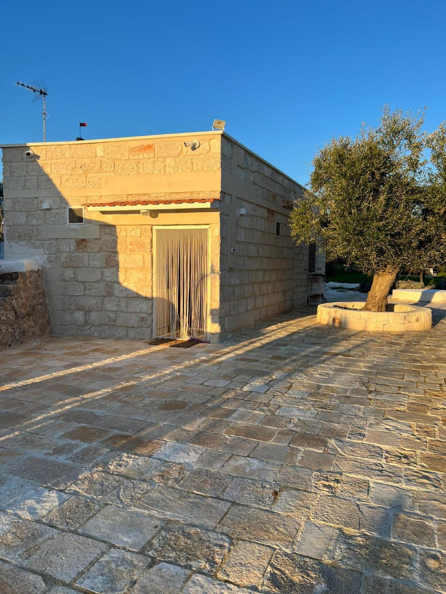 Вілла Trullo Oriale Остуні Екстер'єр фото